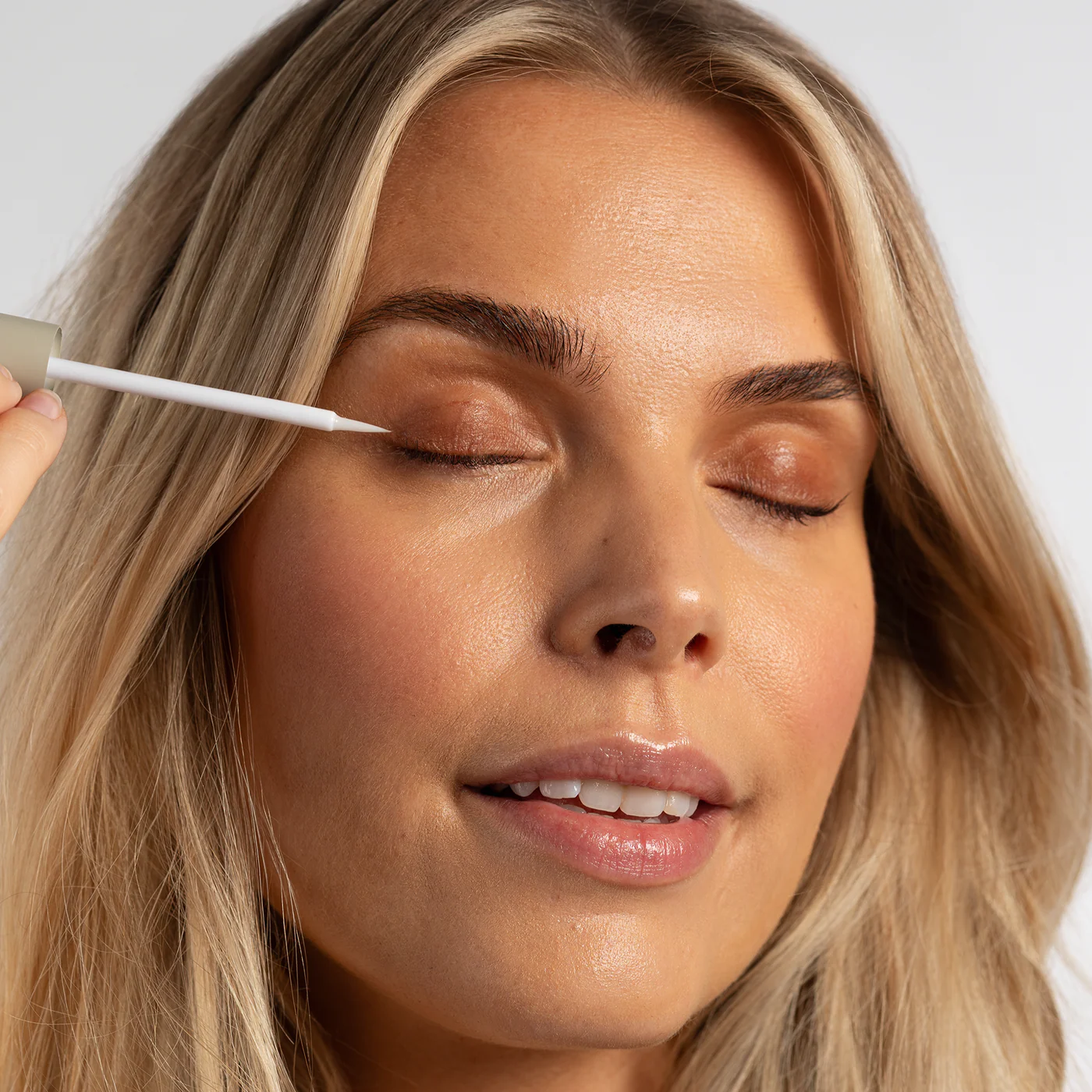 SANZI BEAUTY EYELASH RENEWING SERUM